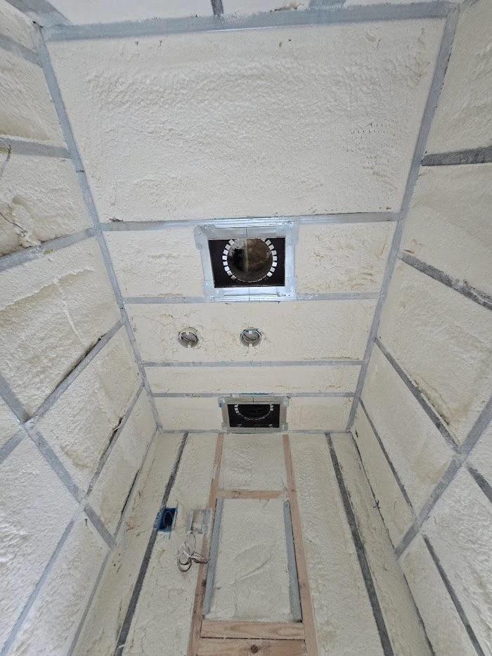 Closed-Cell Spray Foam Insulation: The Complete Vapor Barrier & Air Sealing Guide