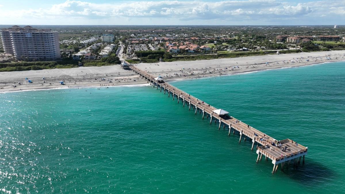 Juno Beach Pier